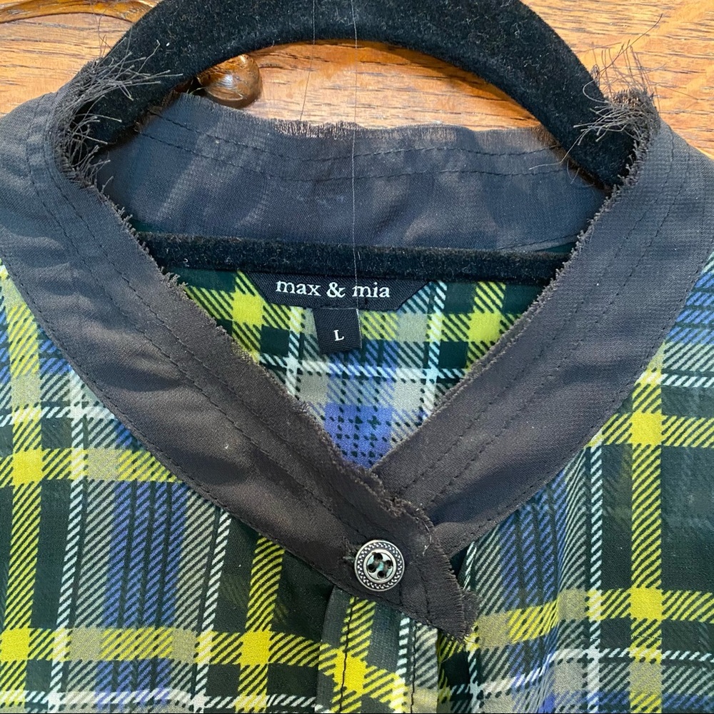 Max & Mia Sheer Plaid Sleeveless Blouse - Picture 3 of 9